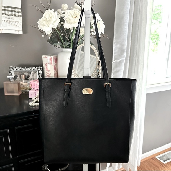 Michael Kors Black Saffiano Leather Shoulder Tote | Gold Hardware - Picture 2 of 16